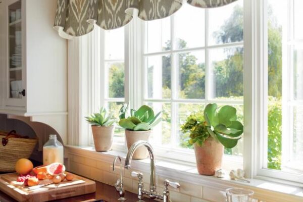 Benefits of Using Kitchen Curtains in Home