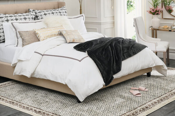 “Soft and Serene: The Perfect Bedroom Carpet for a Peaceful Retreat”